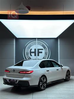 بي ام دبليو الفئة 7